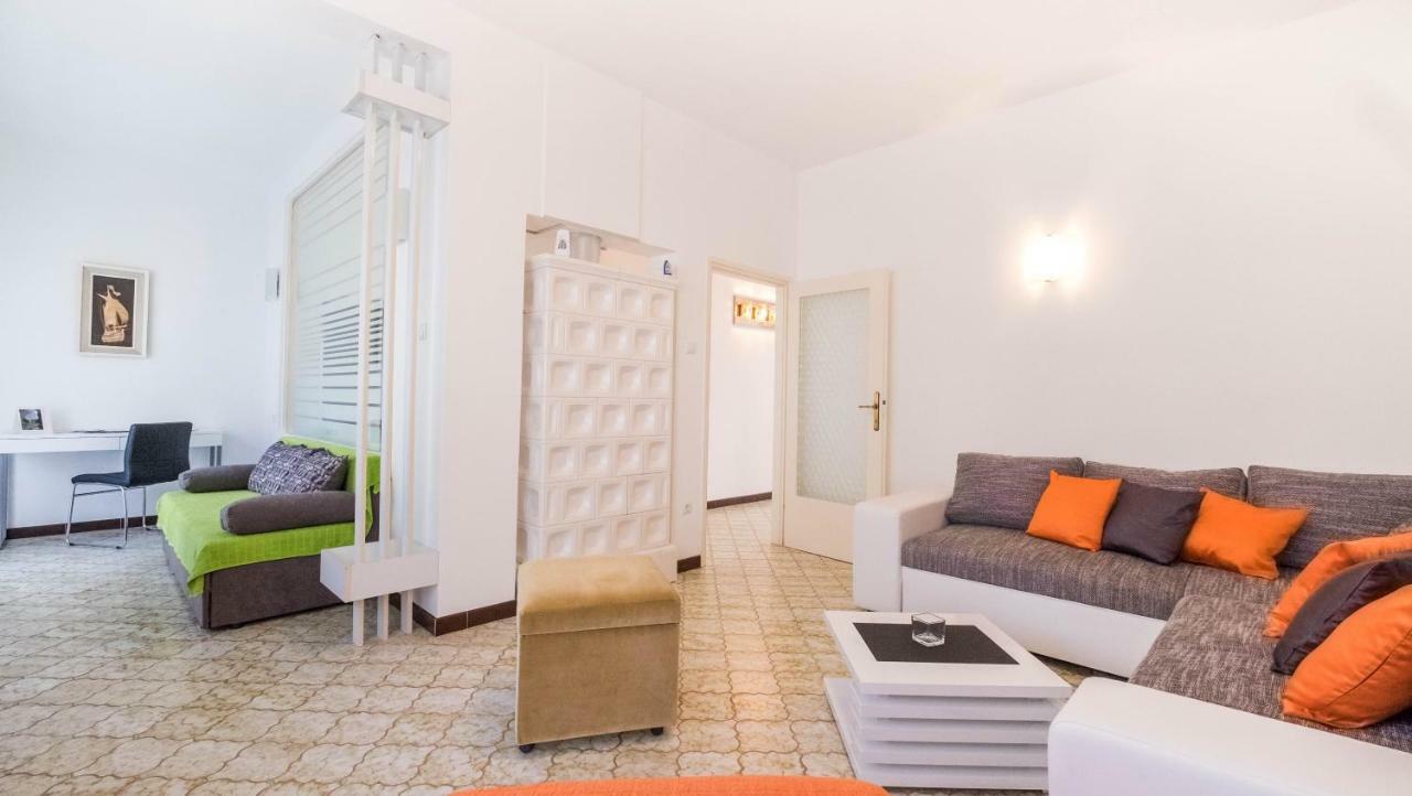 Apartment Ema Medulin Exterior foto