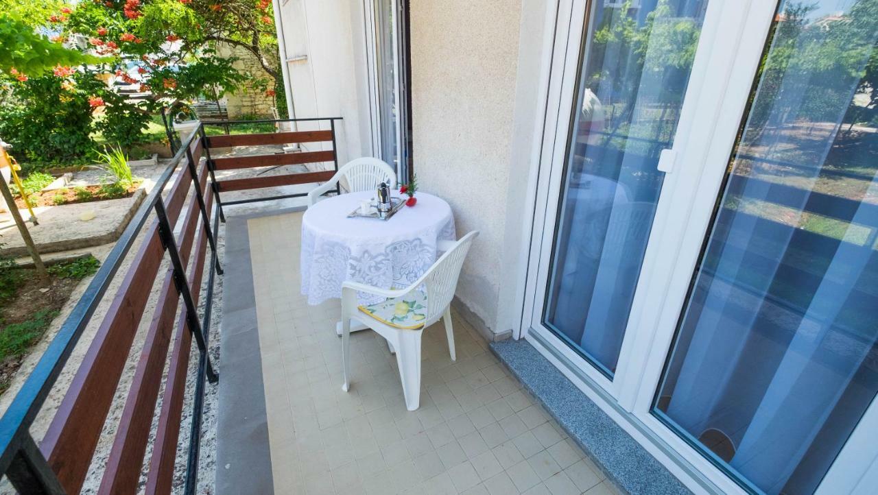 Apartment Ema Medulin Exterior foto